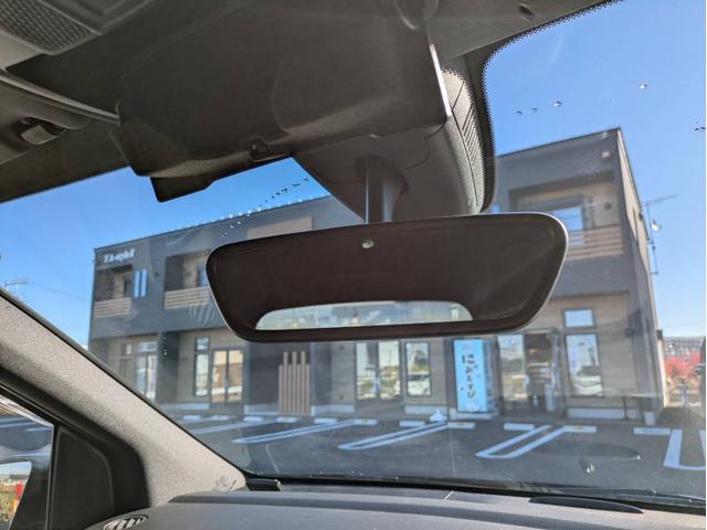 Ｂクラス Ｂ１８０　スポーツ　ナイトパッケージ　純正ナビ地デジＢカメラ半革純正１８インチアルミホイールヘッドライトＨＩＤオートエアコンキーレス（60枚目）