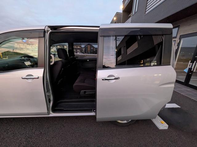 セレナ ２０Ｘ　Ｓ－ハイブリッド　純正ナビ／地デジ／バックカメラ／片側電動スライドドア／クルーズコントロール／ＨＩＤヘッドライト／社外１６インチＡＷ／キーレス／電動格納ミラー／（34枚目）