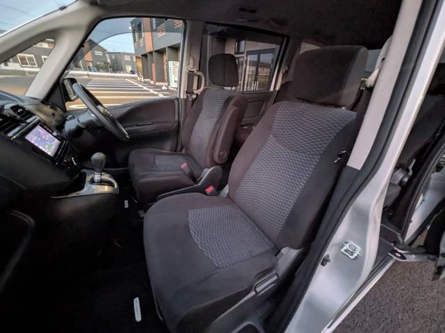 セレナ ２０Ｘ　Ｓ－ハイブリッド　純正ナビ／地デジ／バックカメラ／片側電動スライドドア／クルーズコントロール／ＨＩＤヘッドライト／社外１６インチＡＷ／キーレス／電動格納ミラー／（38枚目）