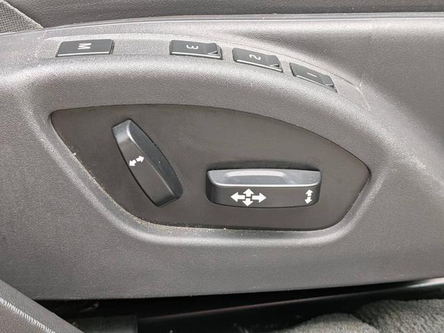 Ｖ６０ Ｔ４　Ｒデザイン　黒革／純正ナビ／地デジ／バックカメラ／クルーズコントロール／シートヒーター／パワーシート／ルーフレール／純正１８インチＡＷ／スマートキー／電動格納ミラー／（41枚目）