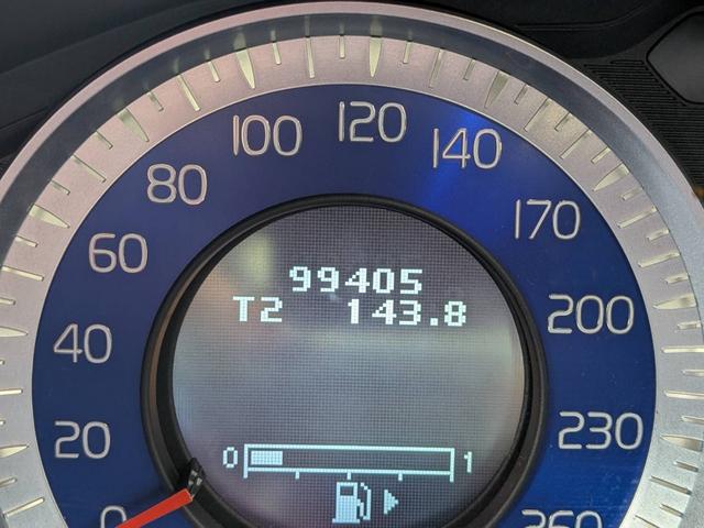 Ｖ６０ Ｔ４　Ｒデザイン　黒革／純正ナビ／地デジ／バックカメラ／クルーズコントロール／シートヒーター／パワーシート／ルーフレール／純正１８インチＡＷ／スマートキー／電動格納ミラー／（48枚目）