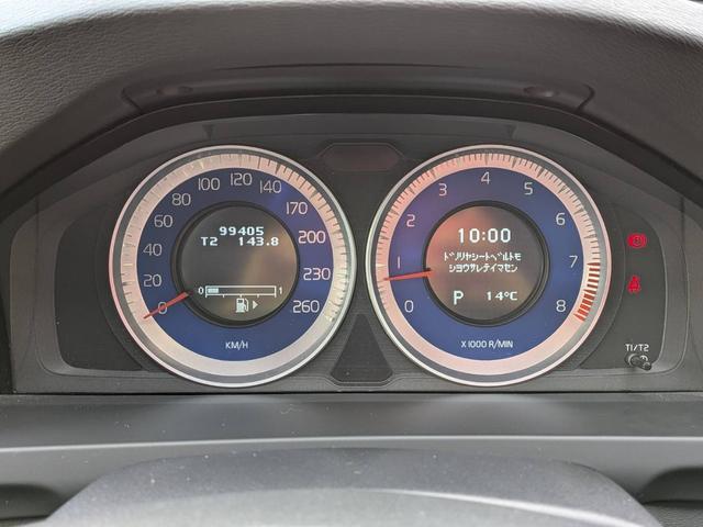 Ｖ６０ Ｔ４　Ｒデザイン　黒革／純正ナビ／地デジ／バックカメラ／クルーズコントロール／シートヒーター／パワーシート／ルーフレール／純正１８インチＡＷ／スマートキー／電動格納ミラー／（49枚目）