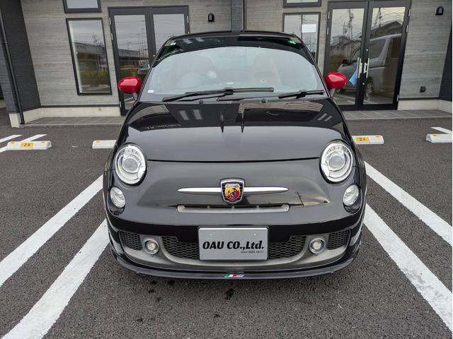 アバルト５９５ コンペティツィオーネ　社外ナビ／地デジ／半革シート／純正１７インチアルミホイール／ヘッドライトＨＩＤ／オートエアコン／キーレス／（9枚目）