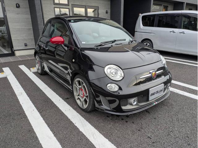 アバルト５９５ コンペティツィオーネ　社外ナビ／地デジ／半革シート／純正１７インチアルミホイール／ヘッドライトＨＩＤ／オートエアコン／キーレス／（10枚目）