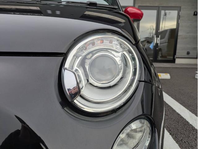 アバルト５９５ コンペティツィオーネ　社外ナビ／地デジ／半革シート／純正１７インチアルミホイール／ヘッドライトＨＩＤ／オートエアコン／キーレス／（17枚目）