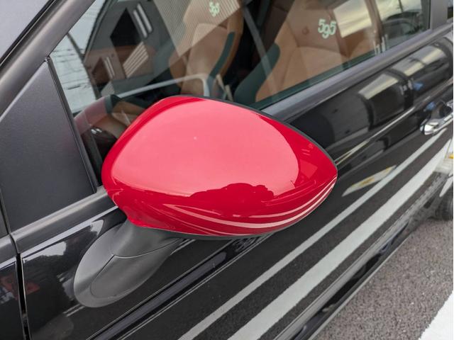 アバルト５９５ コンペティツィオーネ　社外ナビ／地デジ／半革シート／純正１７インチアルミホイール／ヘッドライトＨＩＤ／オートエアコン／キーレス／（21枚目）