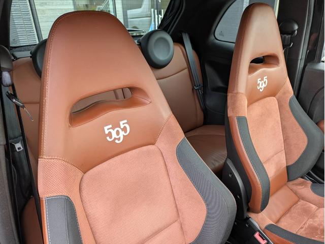 アバルト５９５ コンペティツィオーネ　社外ナビ／地デジ／半革シート／純正１７インチアルミホイール／ヘッドライトＨＩＤ／オートエアコン／キーレス／（28枚目）