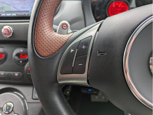 アバルト５９５ コンペティツィオーネ　社外ナビ／地デジ／半革シート／純正１７インチアルミホイール／ヘッドライトＨＩＤ／オートエアコン／キーレス／（38枚目）