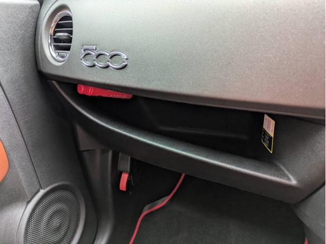 アバルト５９５ コンペティツィオーネ　社外ナビ／地デジ／半革シート／純正１７インチアルミホイール／ヘッドライトＨＩＤ／オートエアコン／キーレス／（49枚目）