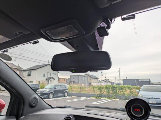 アバルト５９５ コンペティツィオーネ　社外ナビ／地デジ／半革シート／純正１７インチアルミホイール／ヘッドライトＨＩＤ／オートエアコン／キーレス／（51枚目）