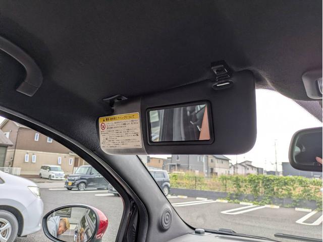 アバルト５９５ コンペティツィオーネ　社外ナビ／地デジ／半革シート／純正１７インチアルミホイール／ヘッドライトＨＩＤ／オートエアコン／キーレス／（52枚目）