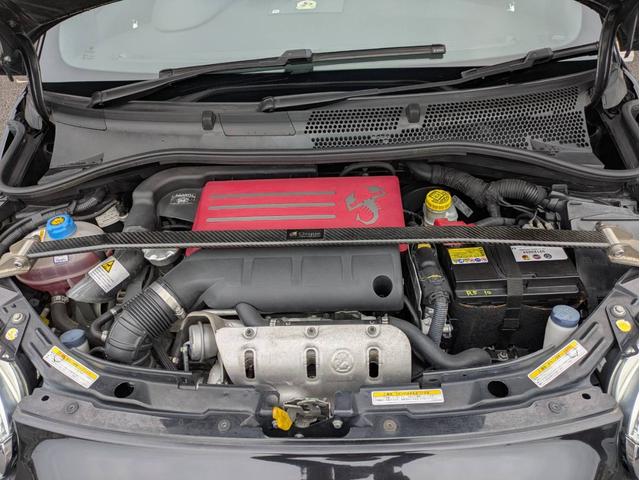 アバルト５９５ コンペティツィオーネ　社外ナビ／地デジ／半革シート／純正１７インチアルミホイール／ヘッドライトＨＩＤ／オートエアコン／キーレス／（53枚目）