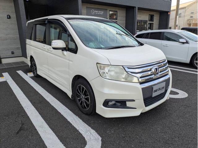 ステップワゴンスパーダ Ｚ　社外ナビ／バックカメラ／両側電動スライドドア／社外アルミホイール／ヘッドライトＨＩＤ／オートエアコン／キーレス／（10枚目）