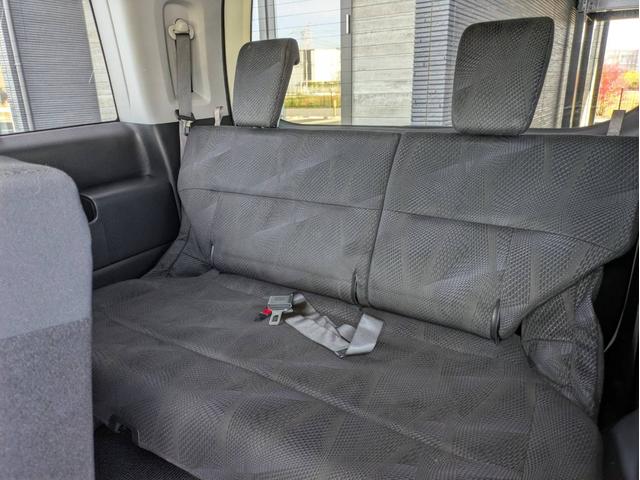 ステップワゴンスパーダ Ｚ　社外ナビ／バックカメラ／両側電動スライドドア／社外アルミホイール／ヘッドライトＨＩＤ／オートエアコン／キーレス／（35枚目）