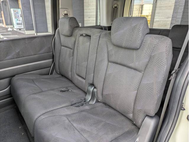 ステップワゴンスパーダ Ｚ　社外ナビ／バックカメラ／両側電動スライドドア／社外アルミホイール／ヘッドライトＨＩＤ／オートエアコン／キーレス／（37枚目）