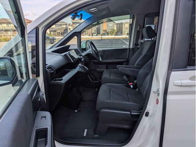 ステップワゴンスパーダ Ｚ　社外ナビ／バックカメラ／両側電動スライドドア／社外アルミホイール／ヘッドライトＨＩＤ／オートエアコン／キーレス／（41枚目）