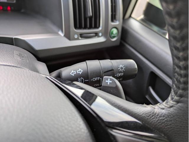 ステップワゴンスパーダ Ｚ　社外ナビ／バックカメラ／両側電動スライドドア／社外アルミホイール／ヘッドライトＨＩＤ／オートエアコン／キーレス／（46枚目）