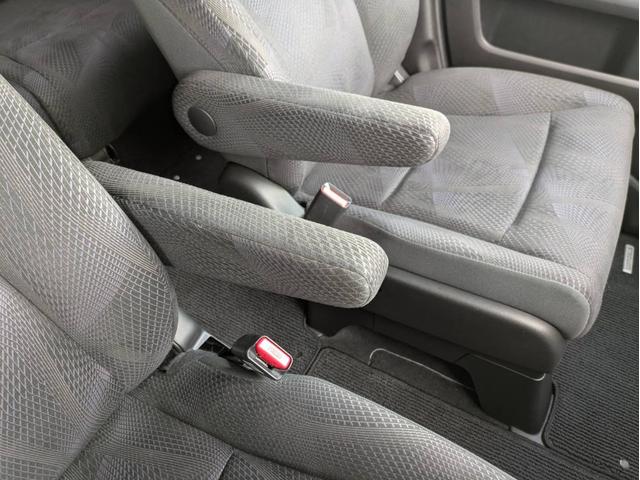 ステップワゴンスパーダ Ｚ　社外ナビ／バックカメラ／両側電動スライドドア／社外アルミホイール／ヘッドライトＨＩＤ／オートエアコン／キーレス／（53枚目）