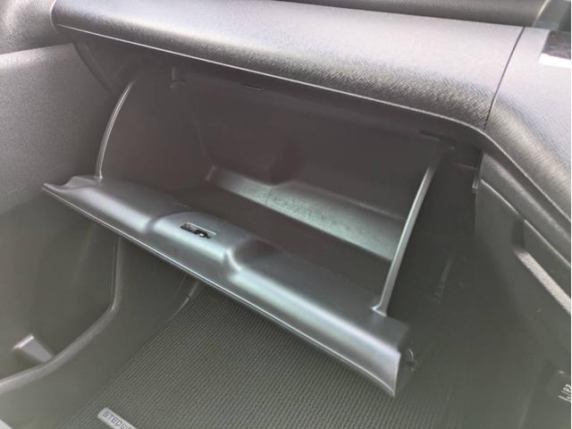 ステップワゴンスパーダ Ｚ　社外ナビ／バックカメラ／両側電動スライドドア／社外アルミホイール／ヘッドライトＨＩＤ／オートエアコン／キーレス／（54枚目）