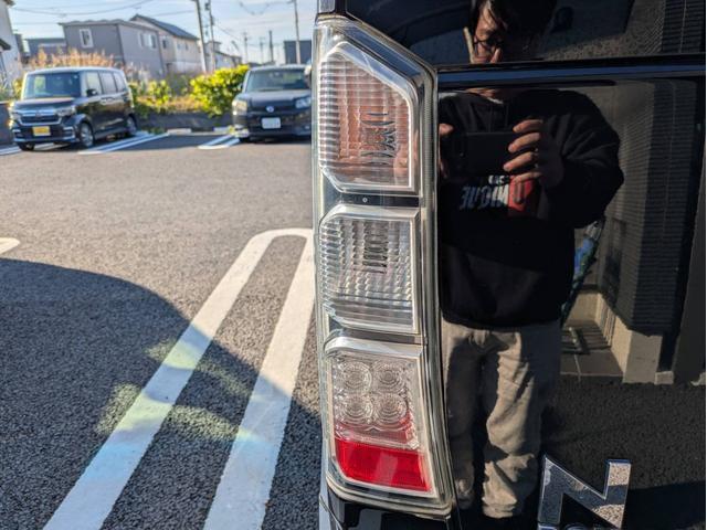 N-BOX G・Lパッケージ 社外ナビ/地デジ/両側スライドドア/左側電動スライドドア/純正14インチアルミホイール/オートエアコン/キーレス/(20枚目)