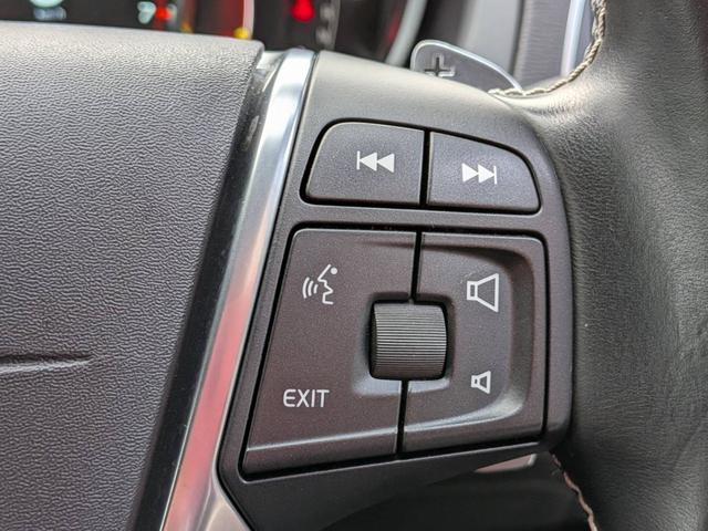 Ｖ４０ Ｔ５　Ｒデザイン　黒革／純正ナビ／バックカメラ／クルーズコントロール／パドルシフト／パワーシート／シートヒーター／クリアランスソナー／アイドリングストップ／純正１８インチＡＷ／スマートキー／電動格納ミラー／（44枚目）