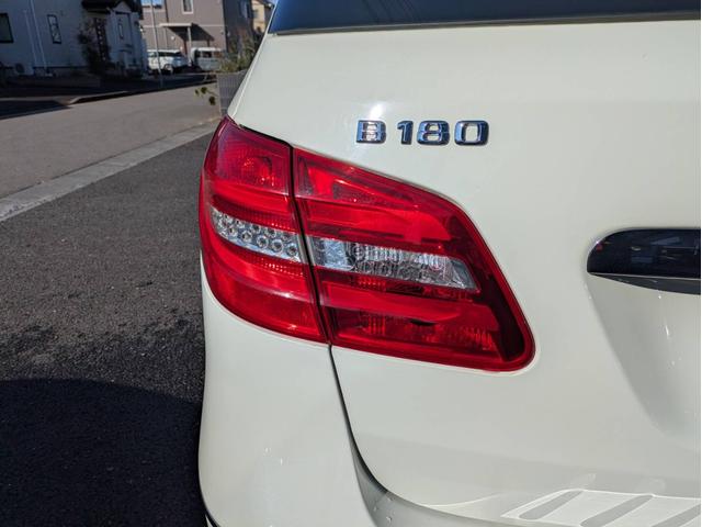 Ｂクラス Ｂ１８０　純正ナビ／地デジ／Ｂカメラ／純正１６インチアルミホイール／ＨＩＤ／オートエアコン／キーレス／（20枚目）