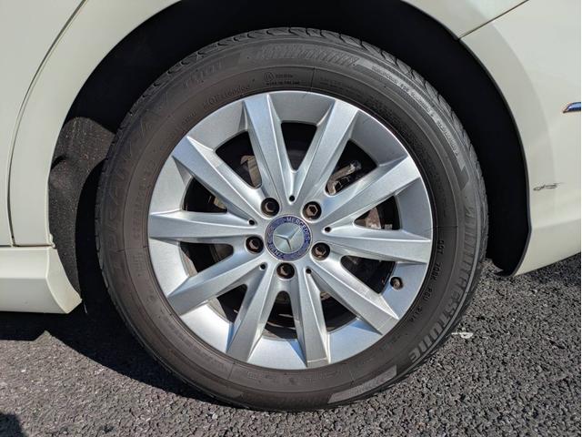 Ｂクラス Ｂ１８０　純正ナビ／地デジ／Ｂカメラ／純正１６インチアルミホイール／ＨＩＤ／オートエアコン／キーレス／（25枚目）