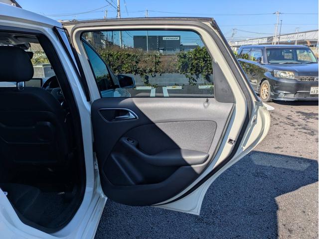 Ｂクラス Ｂ１８０　純正ナビ／地デジ／Ｂカメラ／純正１６インチアルミホイール／ＨＩＤ／オートエアコン／キーレス／（30枚目）