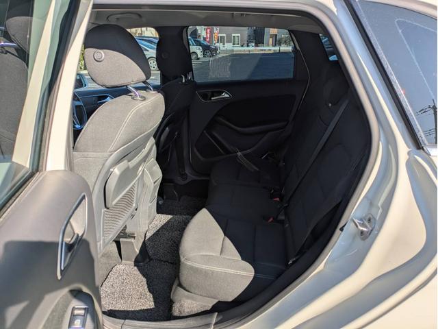 Ｂクラス Ｂ１８０　純正ナビ／地デジ／Ｂカメラ／純正１６インチアルミホイール／ＨＩＤ／オートエアコン／キーレス／（36枚目）