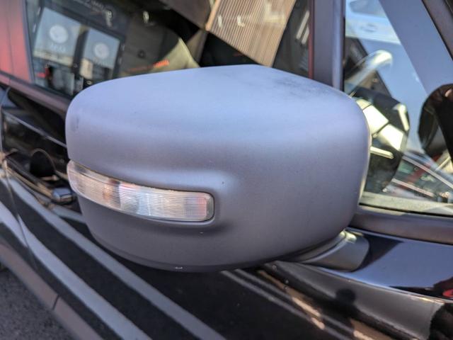 ジープ・レネゲード トレイルホーク・ビーツ・エディション　４ＷＤ／バックカメラ／クルーズコントロール／ルーフレール／クリアランスソナー／ＨＩＤヘッドライト／スマートキー／（22枚目）