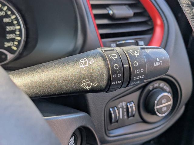 ジープ・レネゲード トレイルホーク・ビーツ・エディション　４ＷＤ／バックカメラ／クルーズコントロール／ルーフレール／クリアランスソナー／ＨＩＤヘッドライト／スマートキー／（45枚目）