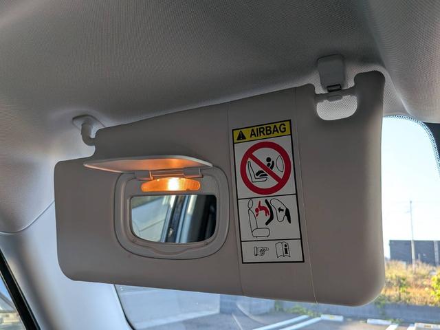 ジープ・レネゲード トレイルホーク・ビーツ・エディション　４ＷＤ／バックカメラ／クルーズコントロール／ルーフレール／クリアランスソナー／ＨＩＤヘッドライト／スマートキー／（58枚目）