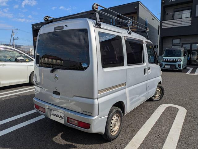 NV100クリッパーバン DX エアコン/キーレス/(8枚目)