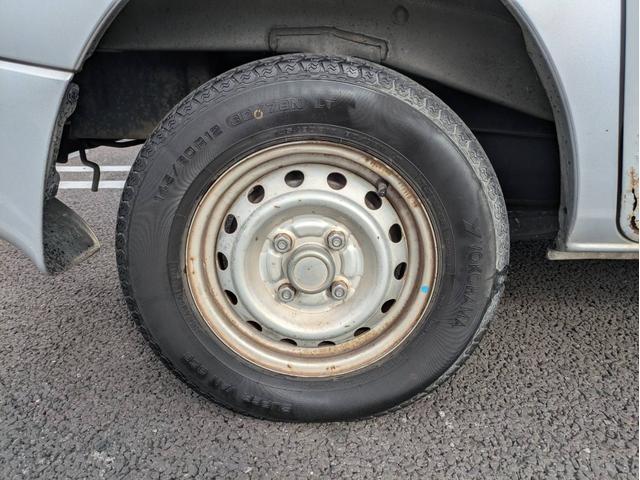 NV100クリッパーバン DX エアコン/キーレス/(24枚目)