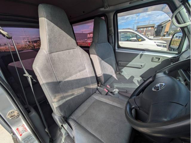 NV100クリッパーバン DX エアコン/キーレス/(28枚目)