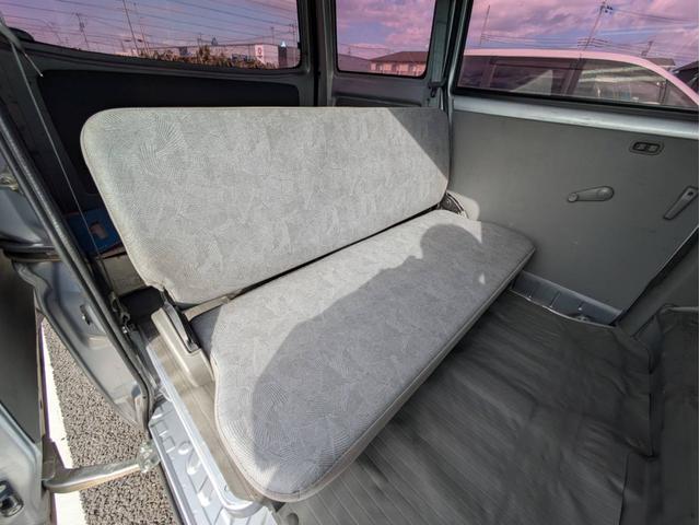 NV100クリッパーバン DX エアコン/キーレス/(31枚目)