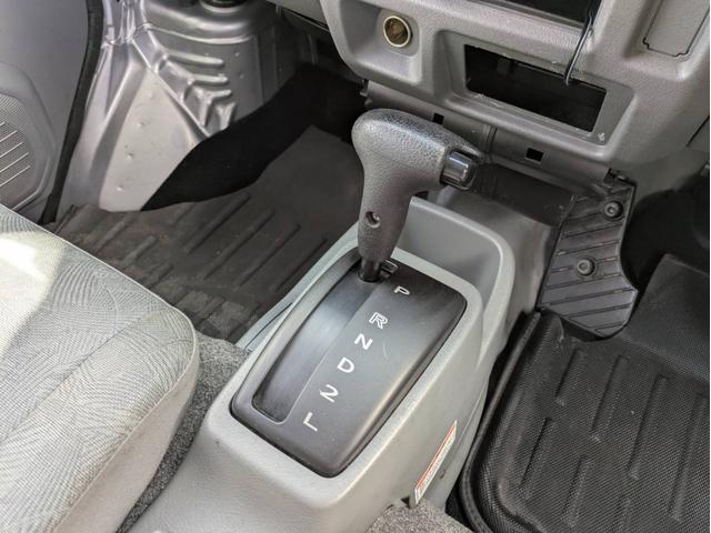 NV100クリッパーバン DX エアコン/キーレス/(49枚目)