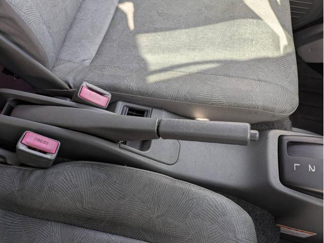 NV100クリッパーバン DX エアコン/キーレス/(50枚目)