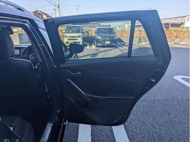 アテンザワゴン XD Lパッケージ ナビ/地デジ/Bカメラ/BTオーディオ/本革電動シート/純正19インチアルミホイール/キーレス/(30枚目)