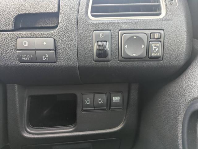 セレナ ハイウェイスター　純正ナビ／地デジ／Ｂカメラ／ＢＴオーディオ／両側電動スライドドア／純正アルミホイール／クルーズコントロール／キーレス／（49枚目）