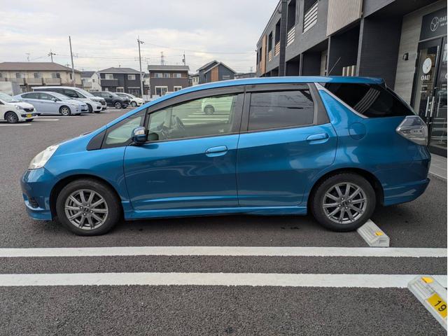 �d�Ԃł��z���̍ۂ́A�s�w�݂ǂ�̉w���Ŋ��ƂȂ�܂��B���O�ɂ��d�b������΂��}���ɎQ��܂��B