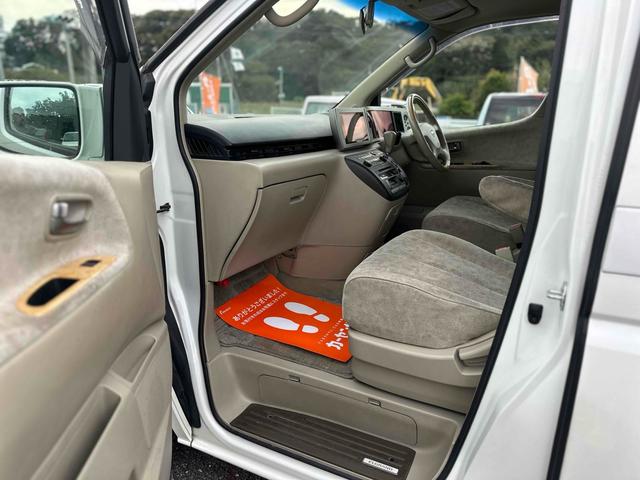 NISSAN ELGRAND X