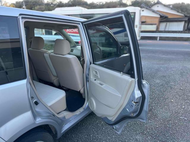 eKワゴン M キーレスエントリー ベンチシート AT CD 衝突安全ボディ エアコン パワーステアリング パワーウィンドウ(27枚目)