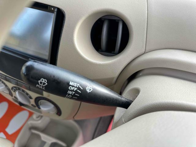 エッセ Ｌ　ナビ　ＴＶ　ＡＴ　盗難防止システム　ＣＤ　ＤＶＤ再生　Ｂｌｕｅｔｏｏｔｈ　アルミホイール　衝突安全ボディ　エアコン　パワーステアリング　パワーウィンドウ（5枚目）