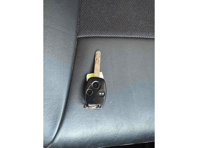 フリード フレックス Fパッケージ バックカメラ ナビ TV 両側スライド・片側電動 キーレスエントリー 電動格納ミラー ウォークスルー CVT CD DVD再生 衝突安全ボディ ABS エアコン パワーステアリング パワーウィンドウ(8枚目)