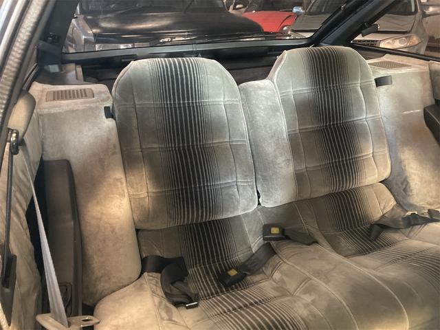 ピアッツァ 　前期型ピアッツア　５速ミッション　ノーマル車クリーム色純正アルミホイール（20枚目）