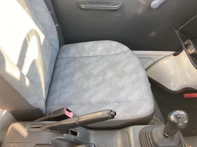 キャリイトラック ＫＵ　４ＷＤ　５速マニュアル（21枚目）