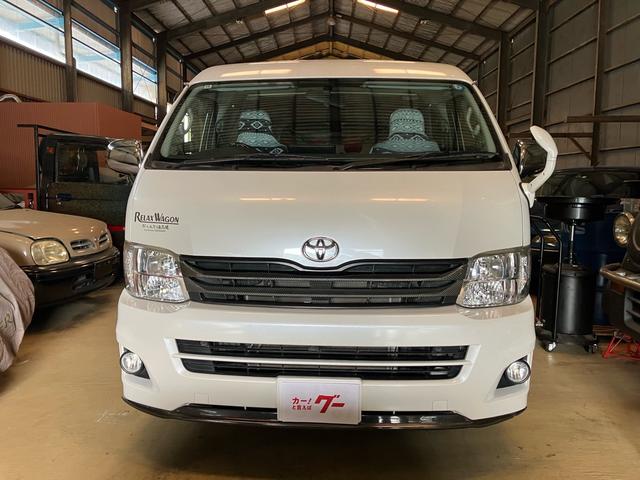 ハイエースワゴン ＧＬ　ＲＥＬＡＸ　ＷＡＧＯＮ　かーいんてりあ高橋　セキュリティアラーム　ＥＴＣ付き　運転席助手席エアバック　キーレスキー　衝突安全ボディ　ＡＣ　ＰＷ　ダブルエアコン　エアバック　ＡＢＳ　パワステ（2枚目）