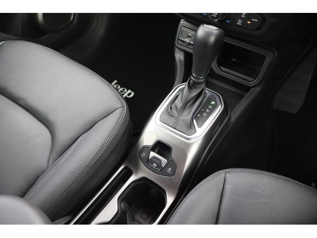 ジープ・レネゲード リミテッド ワンオーナー レザーシート パワーシート シートヒーター ステアリングヒーター ナビTV バックカメラ ETC2.0 LEDヘッドライト スマートキー アダプティブクルーズ ドラレコ(30枚目)