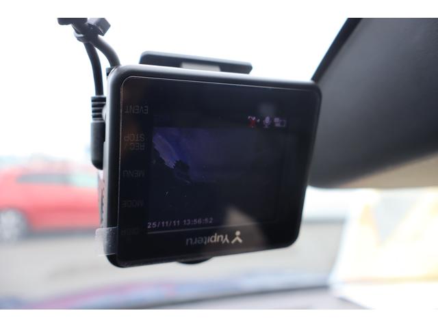 ルーテシア インテンス テックパック ワンオーナー ディスプレーオーディオ BOSEスピーカー 360°カメラ 前後ドラレコ アダプティブクルーズ レザーシート シートヒーター ステアリングヒーター スマートキー ETC(15枚目)